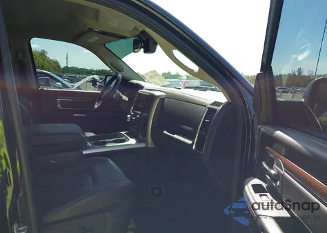 2018 Ram 1500 Laramie 4X4 6'4 Box from USA, damaged, VIN 1C6RR7VM3JS258401